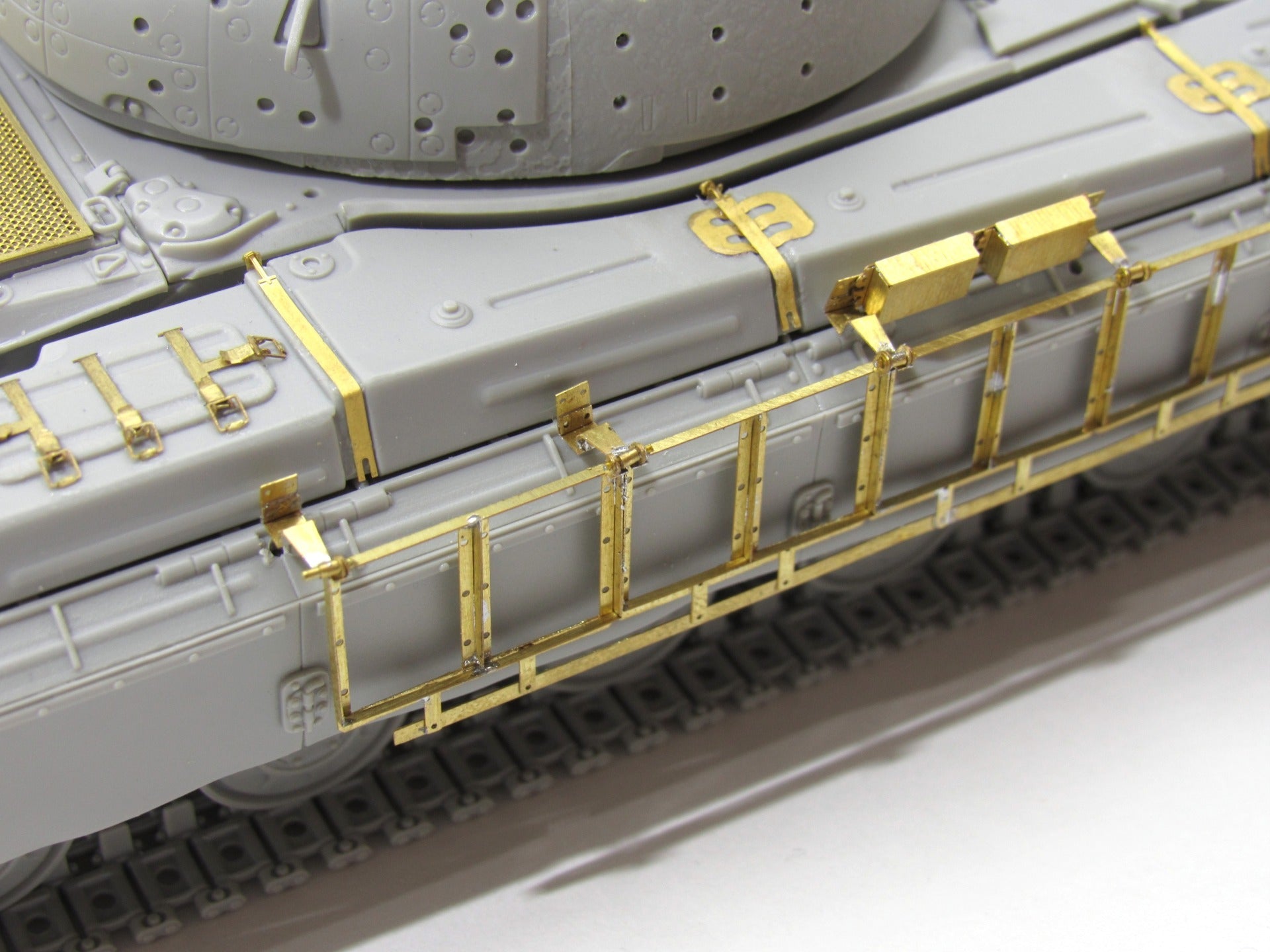MD035578 Microdesign T - 64BV ERA Kontakt Mounting Frames Photo - Etch Set 1/35 - imodeller.store
