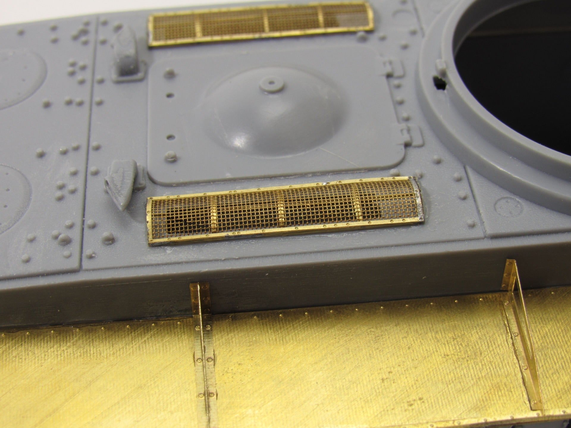 MD035585 Microdesign KV Tank Engine Deck Grilles Photo - Etch Set 1/35 - imodeller.store
