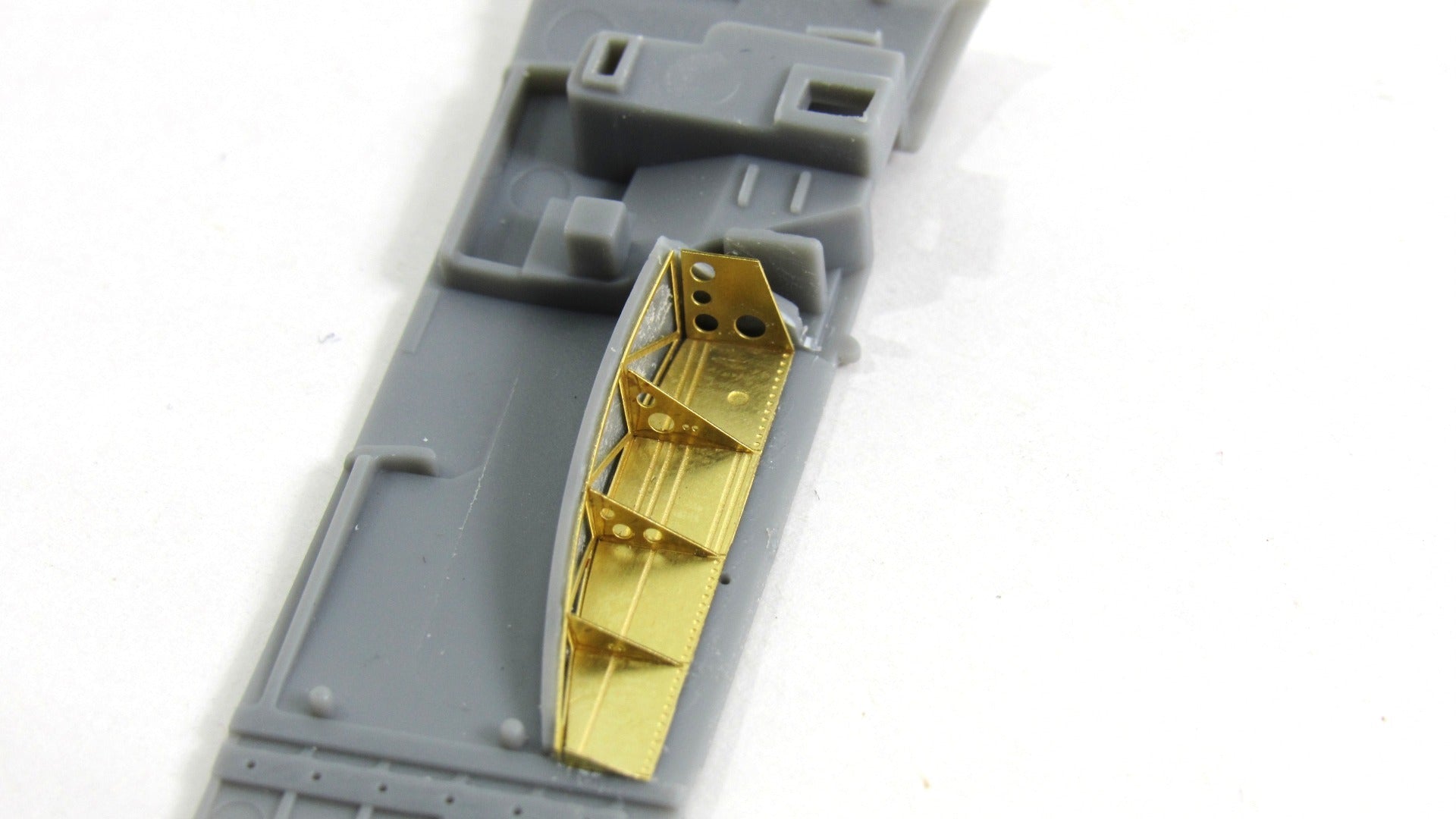 MD072077 Microdesign TBM - 3 Avenger Wing Fold Detail Photo - Etch Set 1/72 - imodeller.store