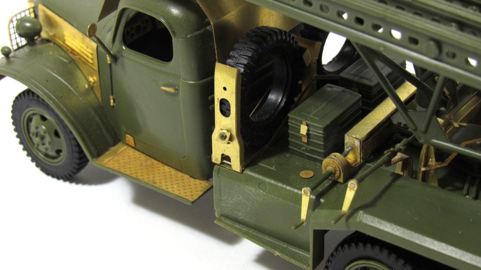 1/35 BM-13 'Katyusha' (Zvezda, ICM, Modelist) Photo-etched detail kit