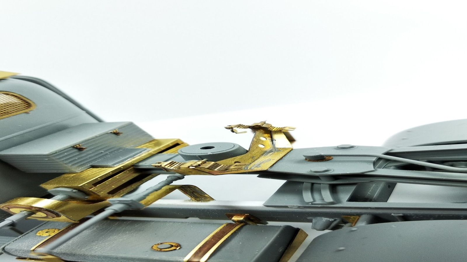 1/35 BM-13 'Katyusha ' based on Chevrolet G7107 (ICM) Photo-etched detail kit