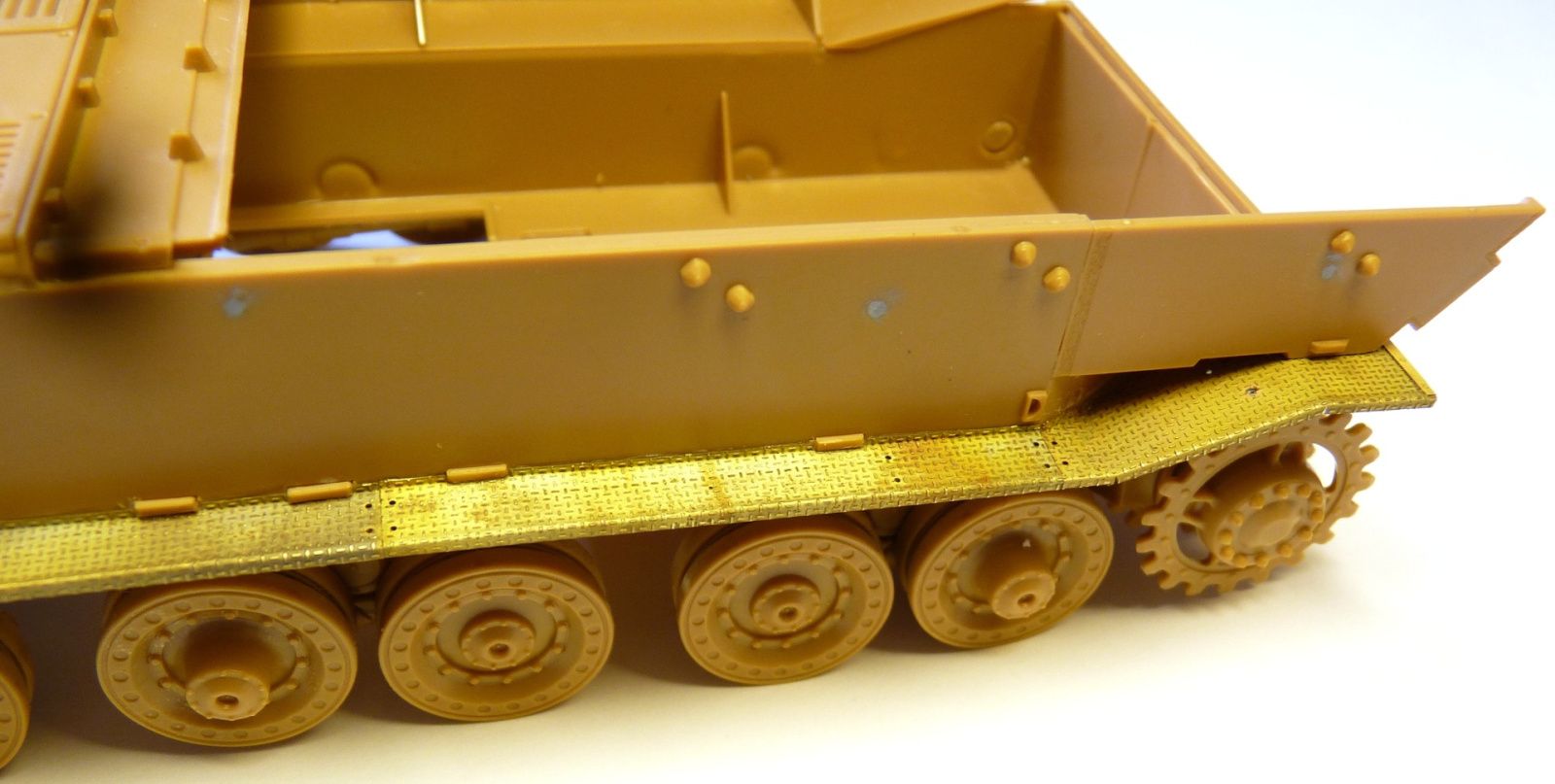 A set of supracumenic shelves on Ferdinand SD.Kfz 184 from a star (1:35) - imodeller.store