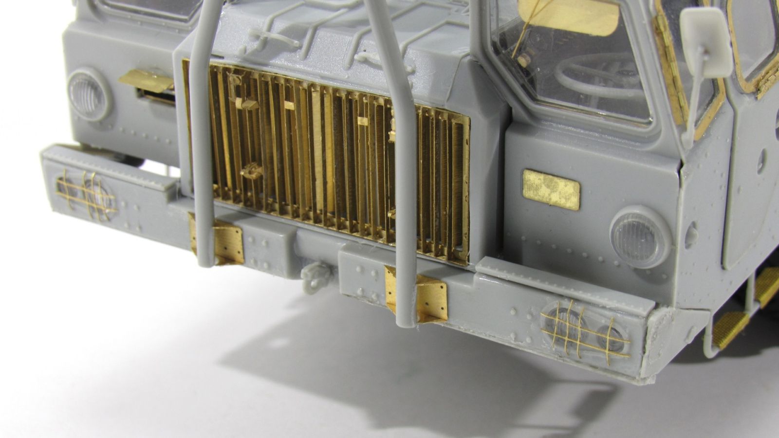 AA-60 (MAZ-7310 + Taken) (Trumpeter) - imodeller.store