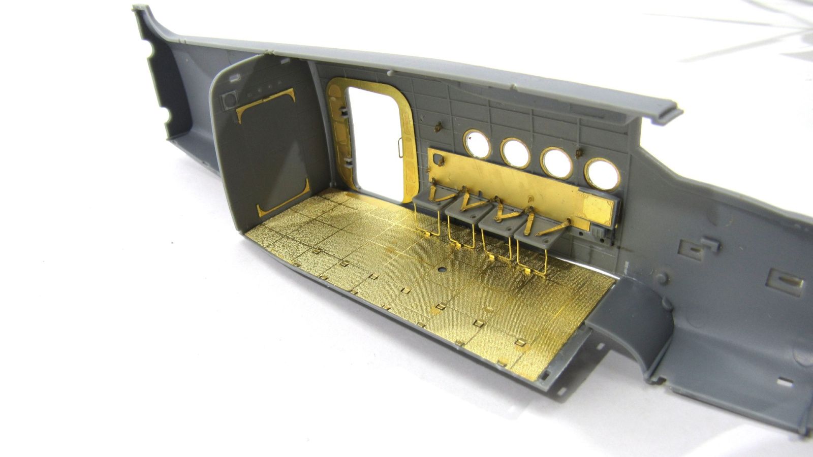 An-2 (Hobby Boss) landing and transport compartment - imodeller.store