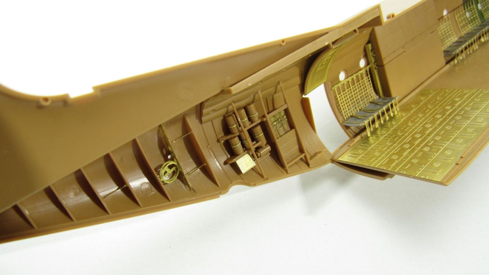 C-130 Hercules landing and transport compartment (star) - imodeller.store
