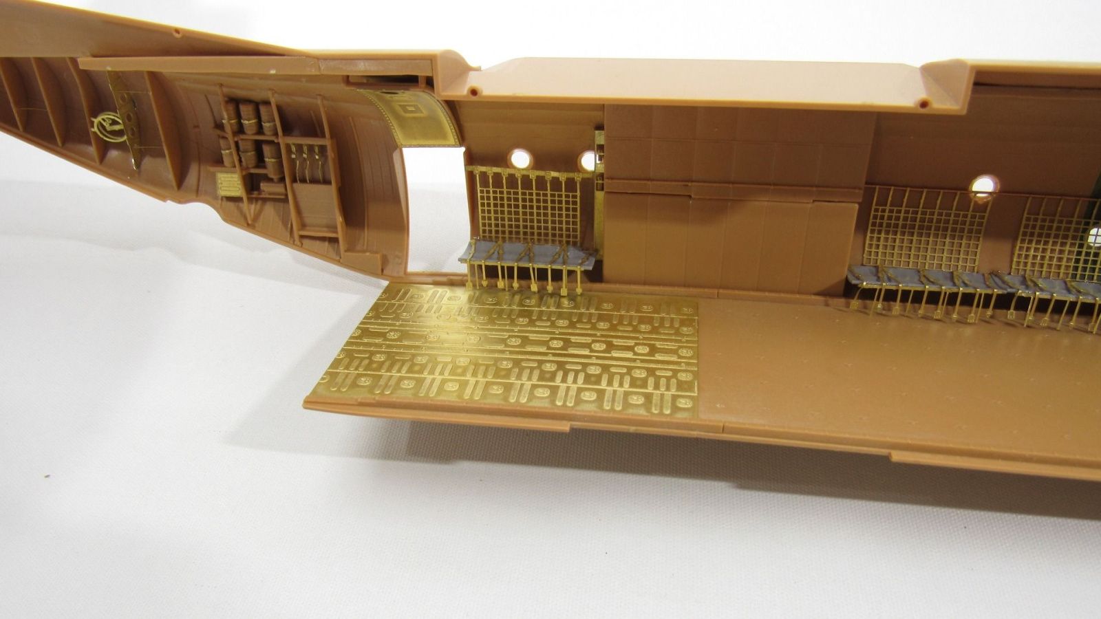 C-130 Hercules landing and transport compartment (star) - imodeller.store