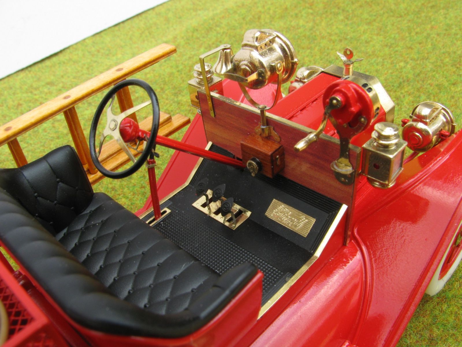 Ford-T fire engine - imodeller.store