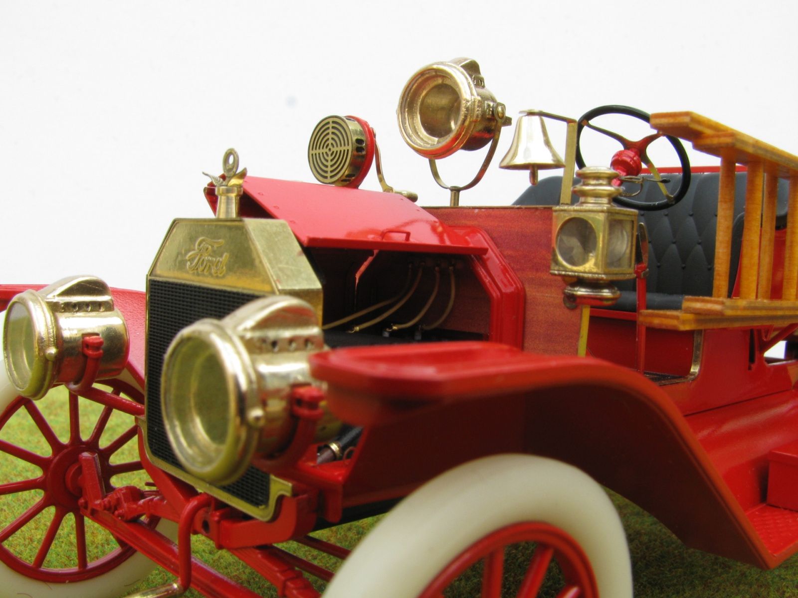 Ford-T fire engine - imodeller.store