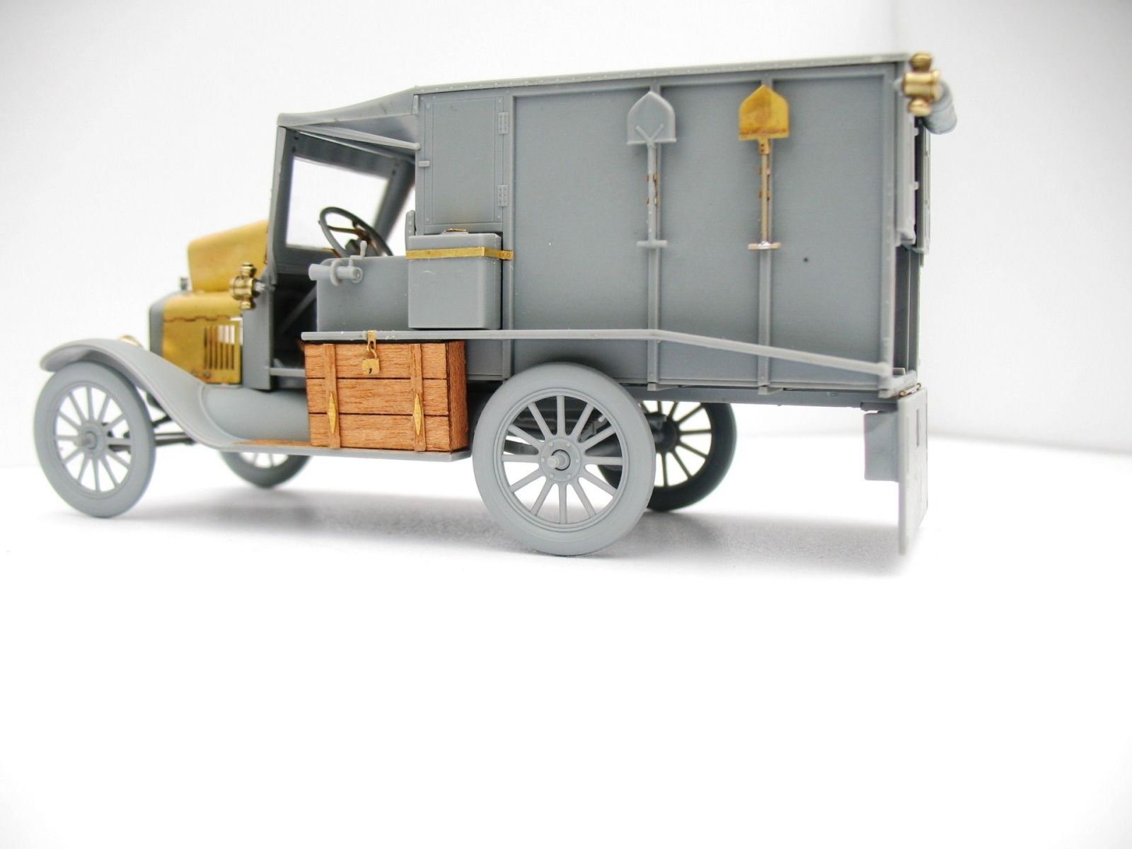 Ford-T Sanitarian - imodeller.store