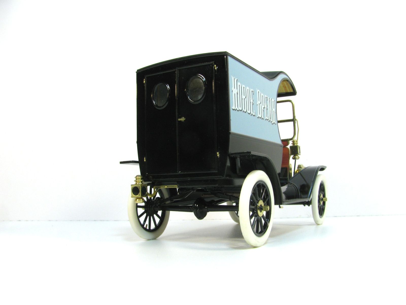Ford-T van from ICM - imodeller.store