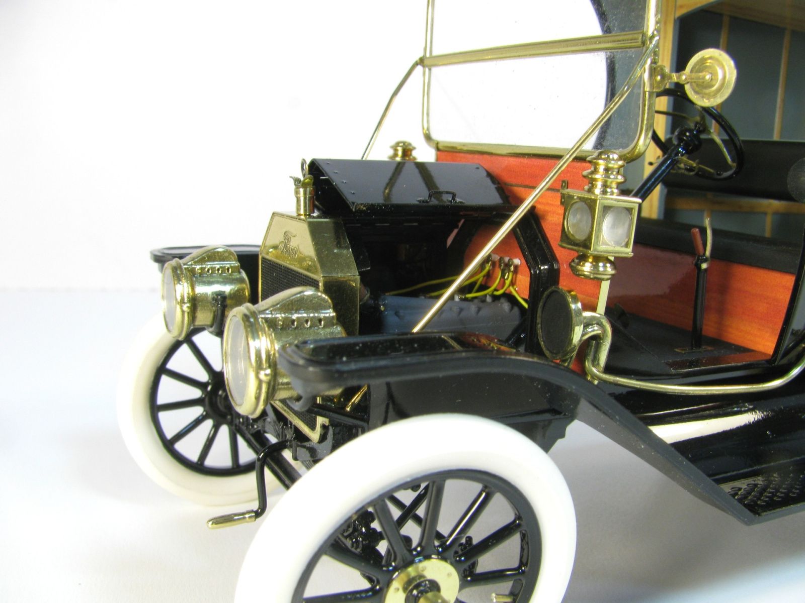 Ford-T van from ICM - imodeller.store