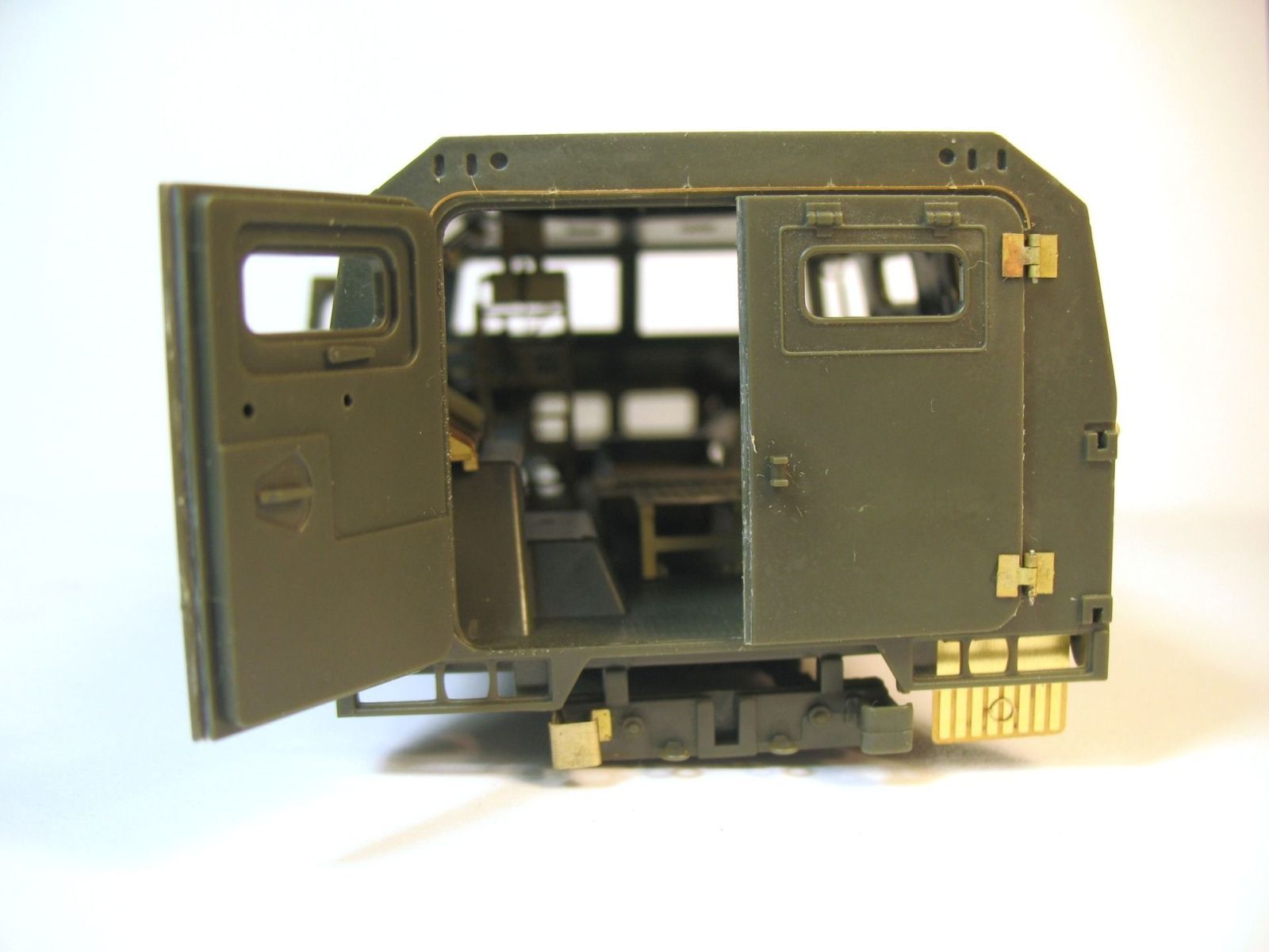 GAZ Tiger Exterior (Meng) - imodeller.store
