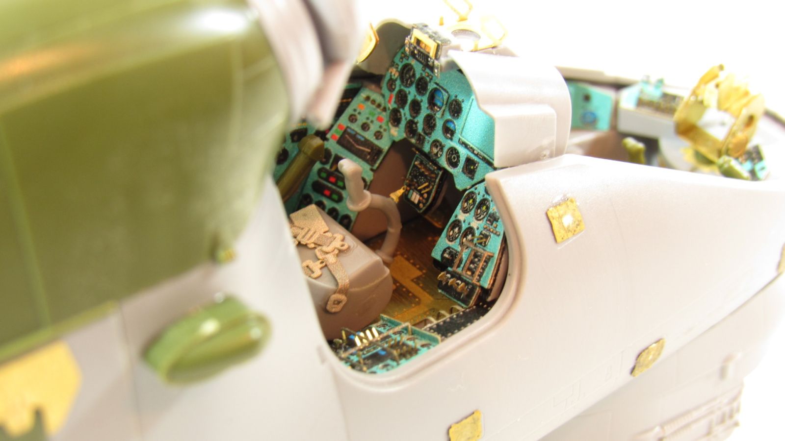 Mi-24 interior (star) - imodeller.store