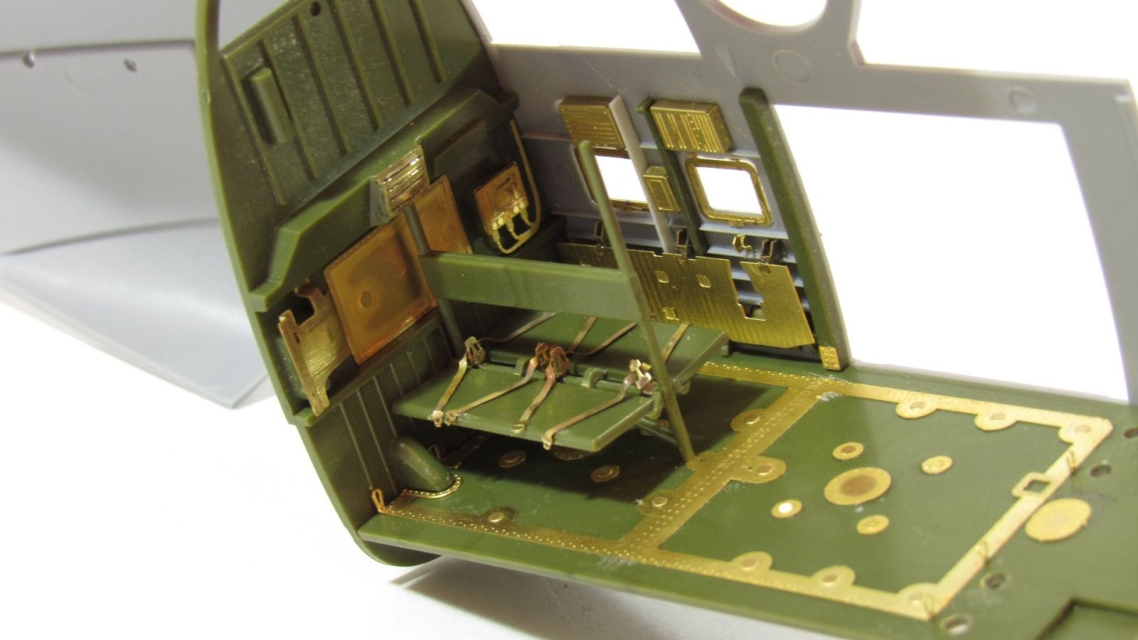 Mi-24 / Mi-35 landing and transportation compartment (star) - imodeller.store