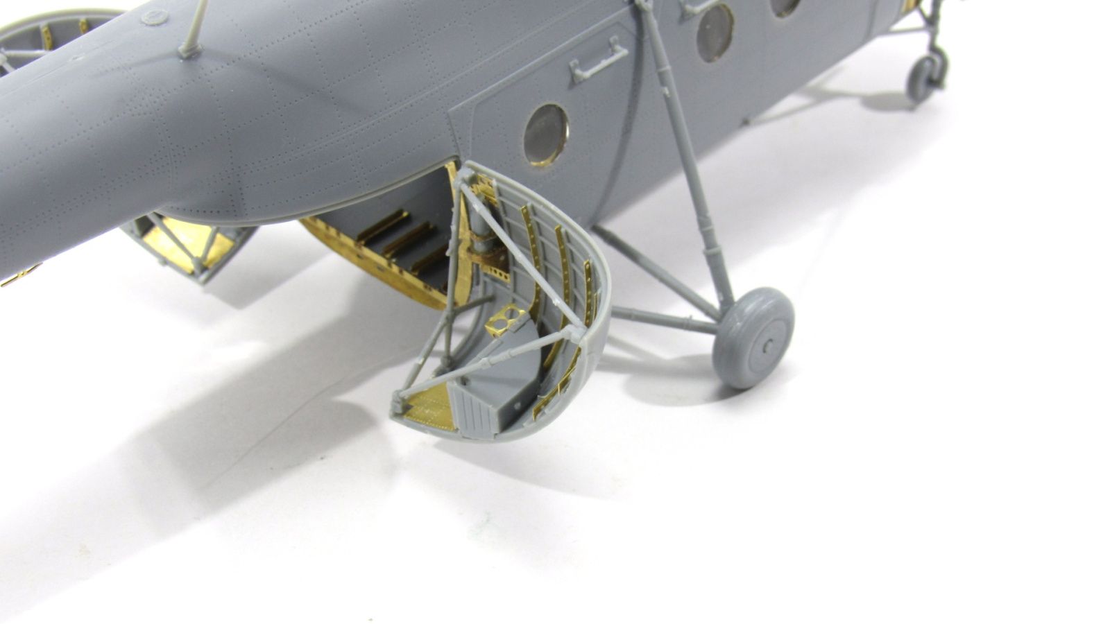 Mi-4 (trumpeter) landing and transportation compartment - imodeller.store