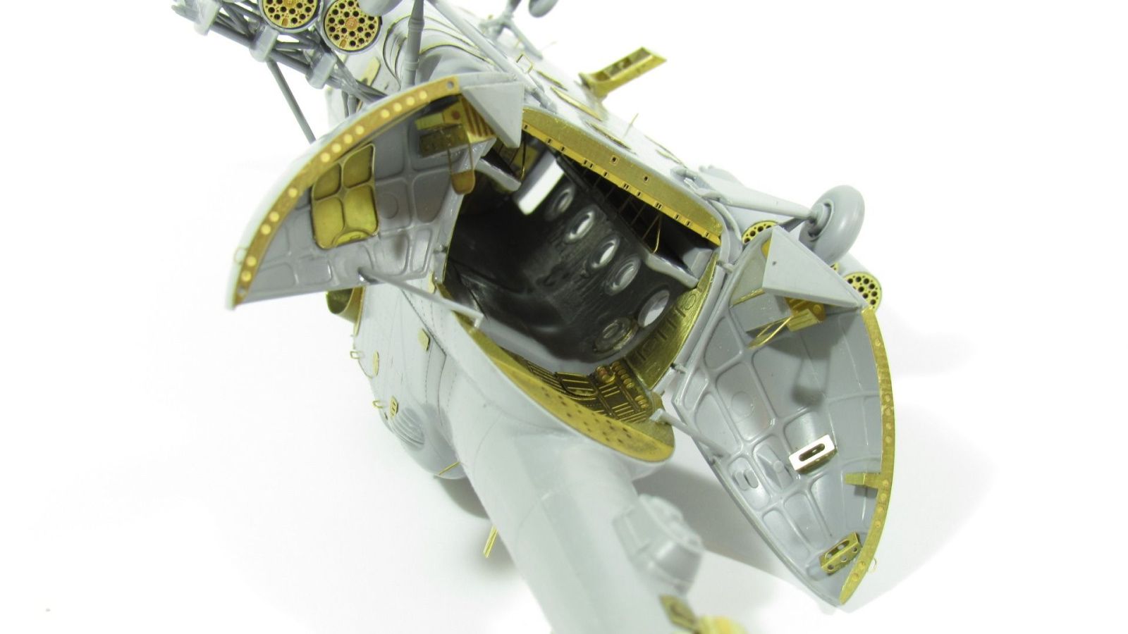 Mi-8 Transport-Passioner compartment (star) - imodeller.store