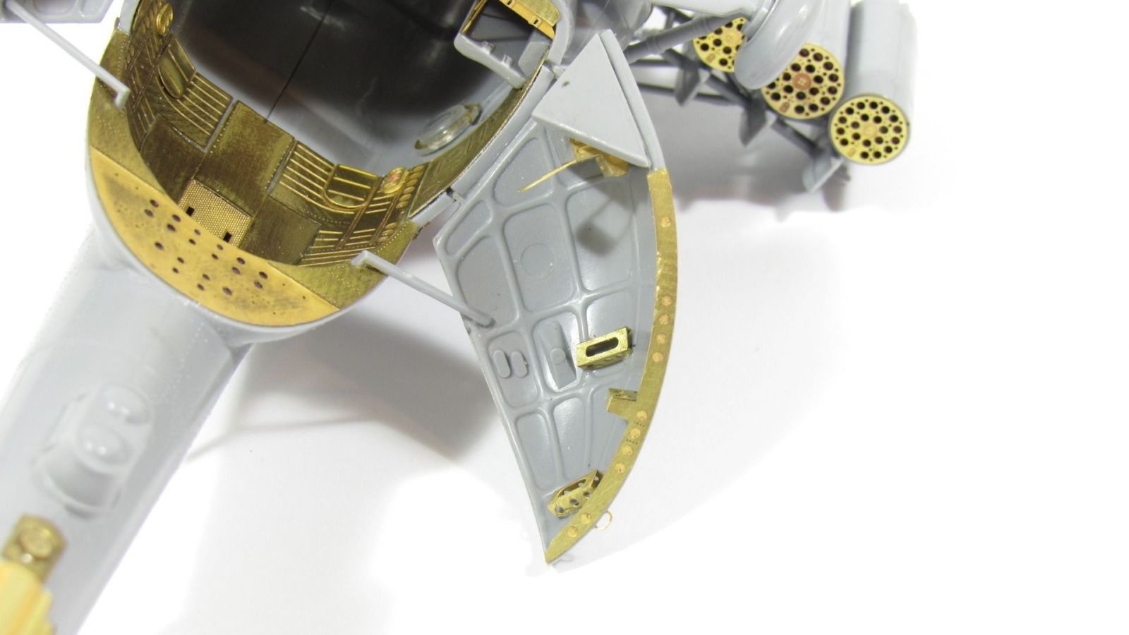 Mi-8 Transport-Passioner compartment (star) - imodeller.store