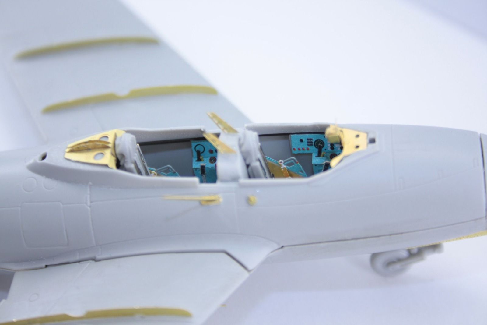 MiG-15uti (modelist, Hobby Boss) - imodeller.store