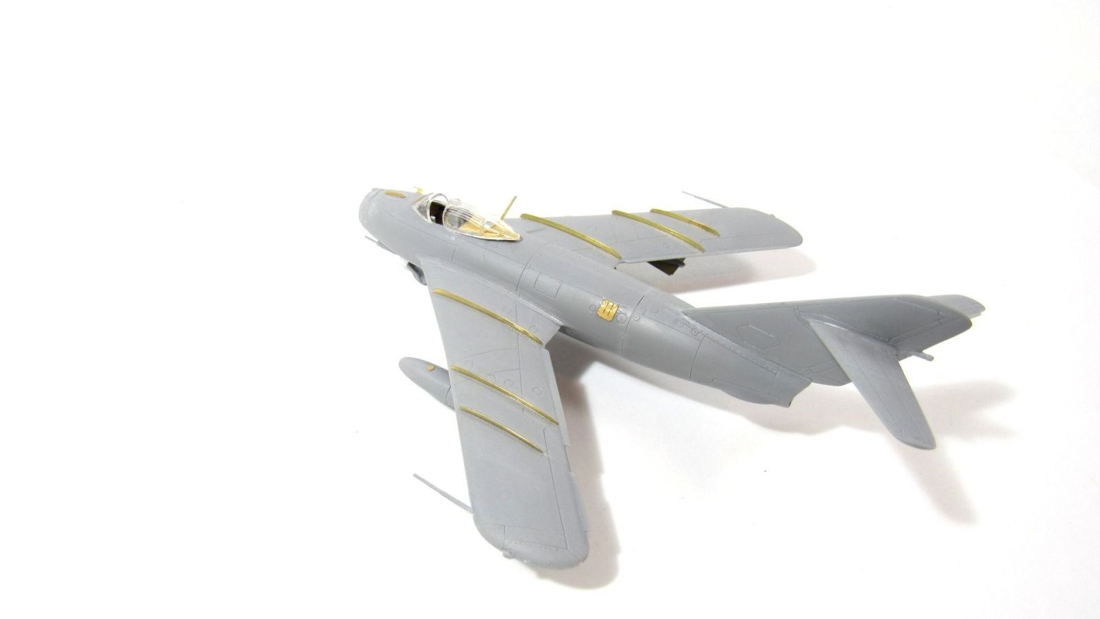 MiG-17 - imodeller.store