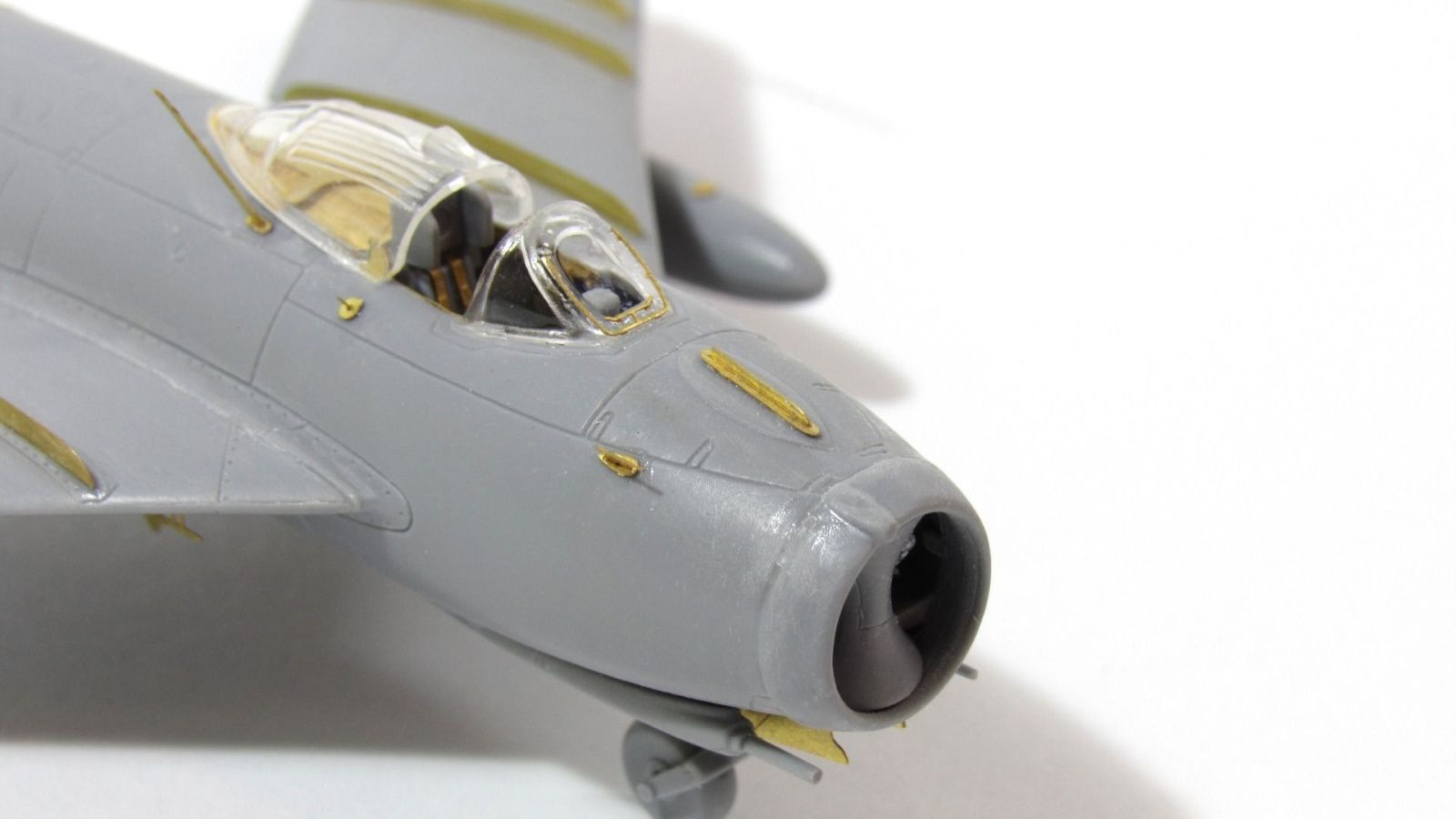 MiG-17 - imodeller.store