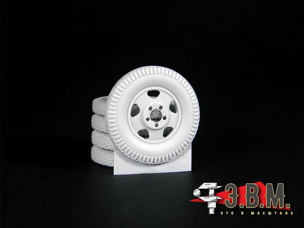 RS35017 Wheels for GAZ-AA/Mm Pr-Va Plant Red Triangle - imodeller.store