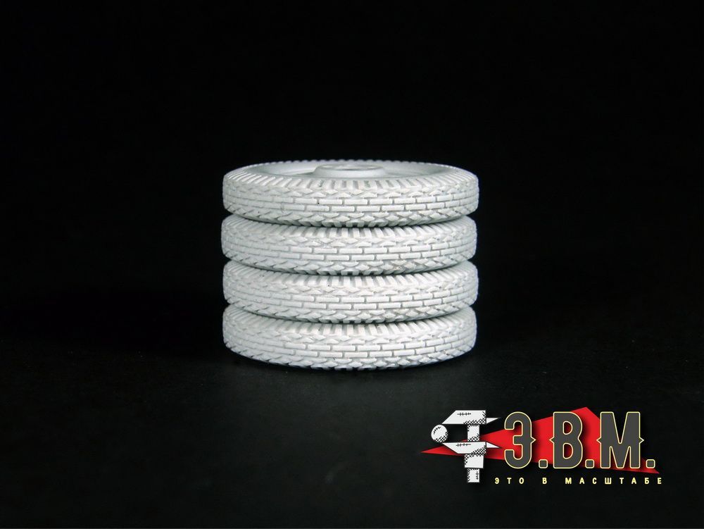 RS35017 Wheels for GAZ-AA/Mm Pr-Va Plant Red Triangle - imodeller.store