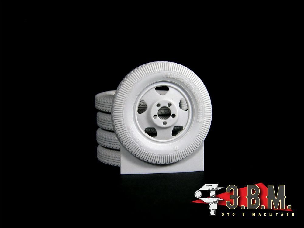 RS35070 Wheels of the Plant of the Rubber Cineniation plant for models of guns ZIS-2, ZIS-3, 45mm (53-K) arr. 1937, artillery fronts and field kitchens - imodeller.store