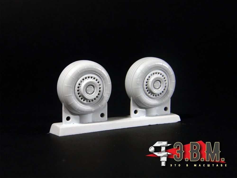RS48019 Chassis wheels for a model of the Su-25 M1: 48 aircraft - imodeller.store