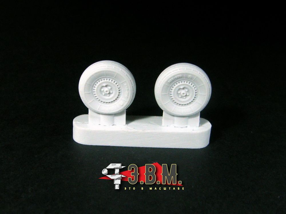 RS48022 Yak-9 chassis wheels (for concrete airfields) (1:48) - imodeller.store