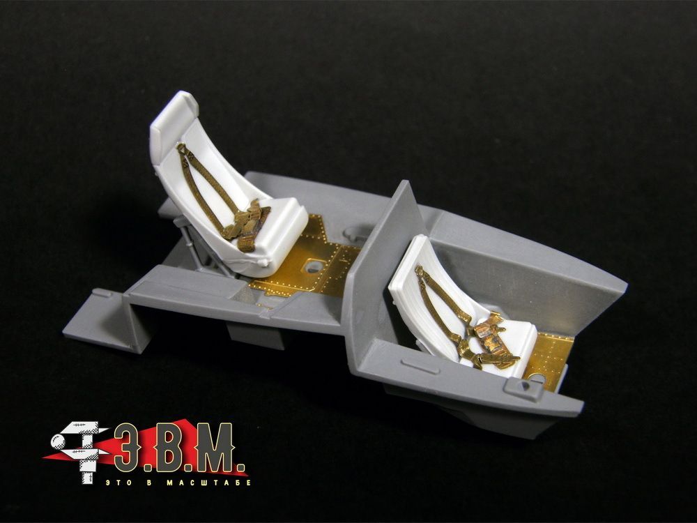 RS48028 Mi-24/Mi-35 pilots (1:48) - imodeller.store