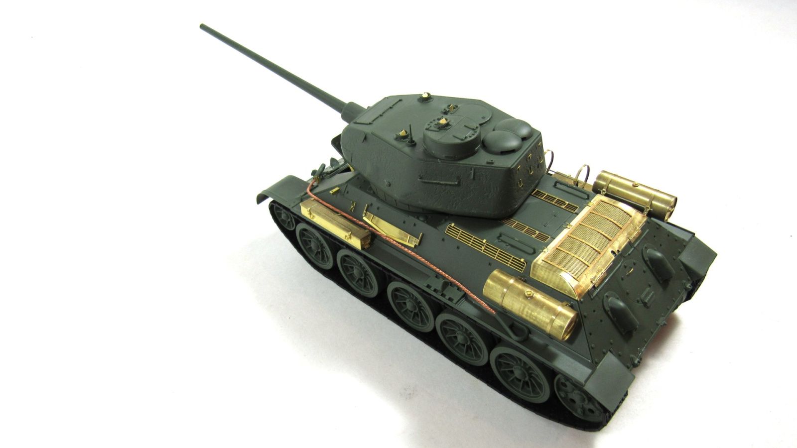 T-34/85 from ICM - imodeller.store