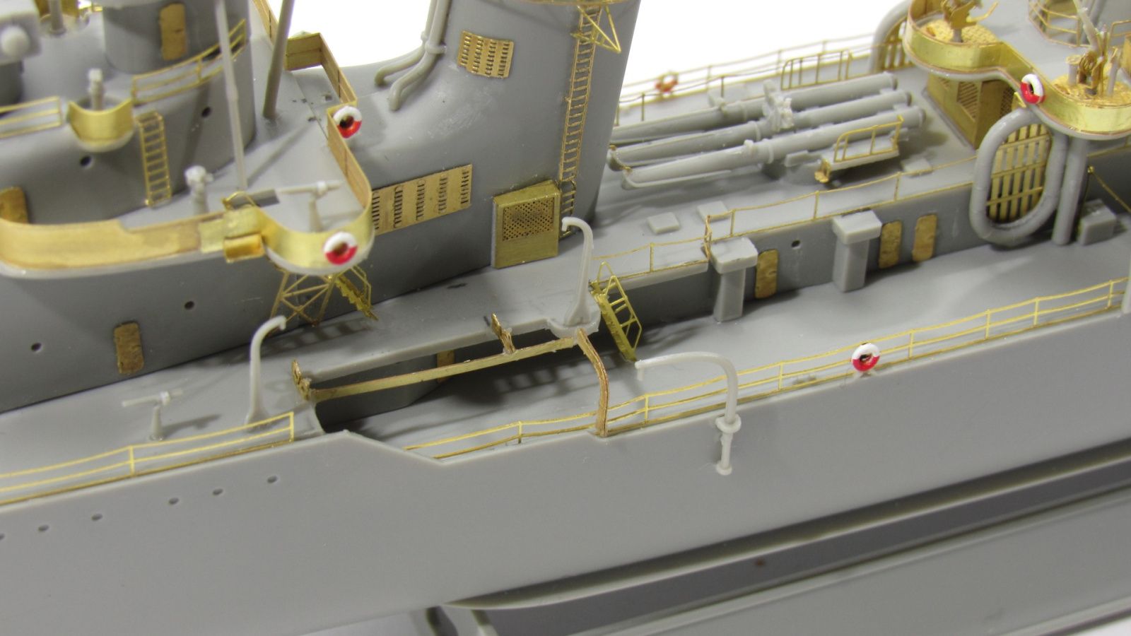 The leader of the destroyers Tashkent (Trumpeter) - imodeller.store