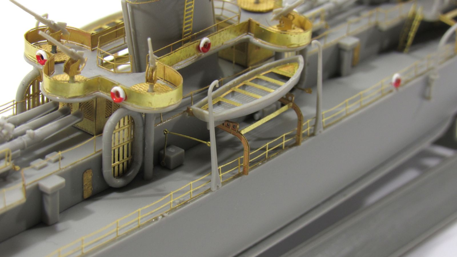 The leader of the destroyers Tashkent (Trumpeter) - imodeller.store