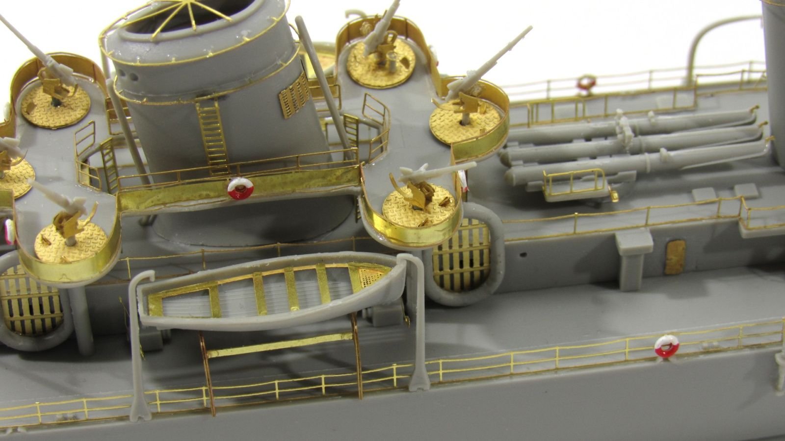 The leader of the destroyers Tashkent (Trumpeter) - imodeller.store