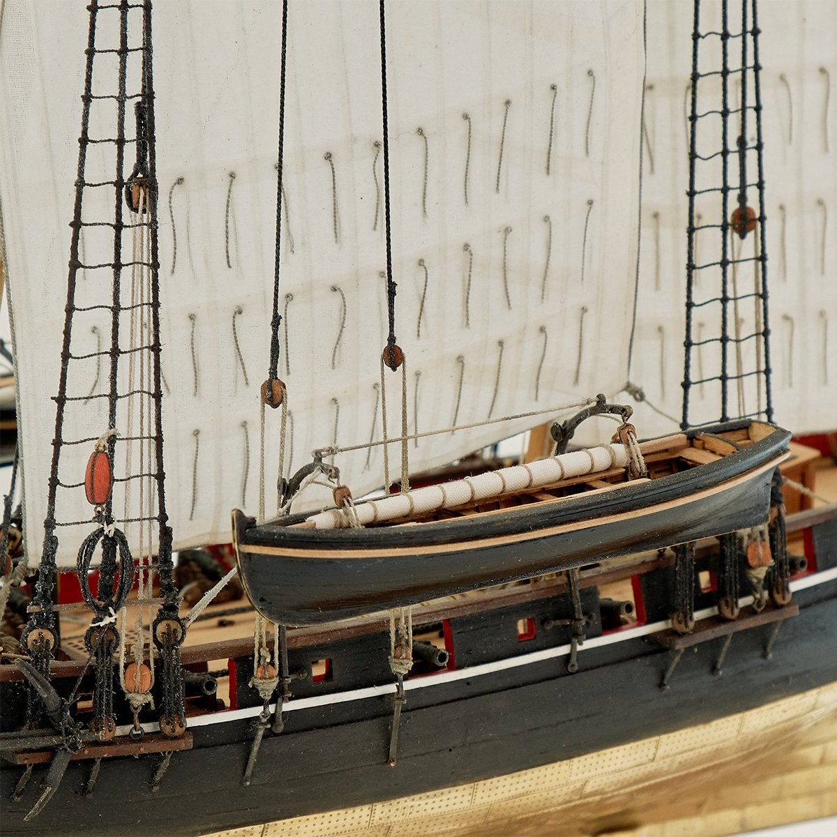 The team of wooden model "Luher Peterhof" - imodeller.store