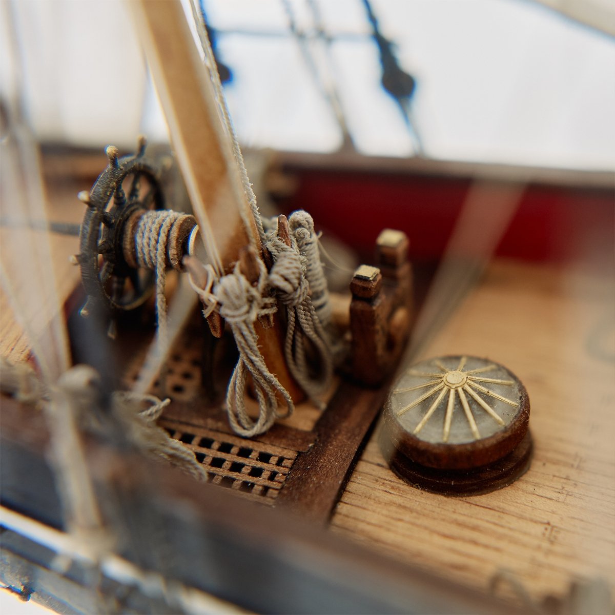 The team of wooden model "Luher Peterhof" - imodeller.store