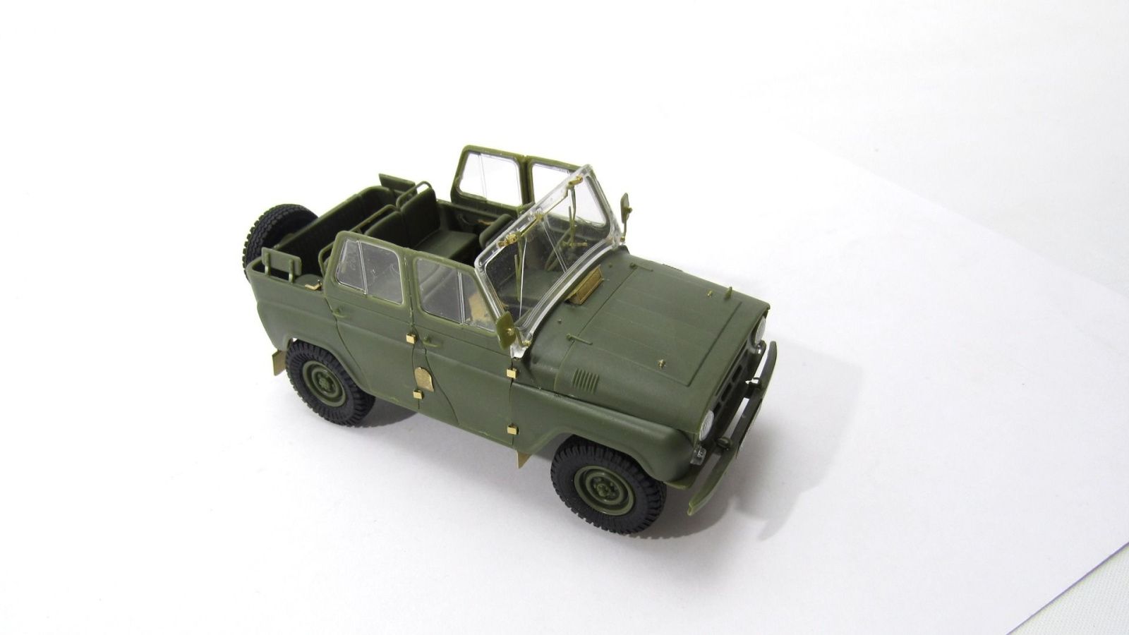 UAZ 469 (Trumpeter) - imodeller.store