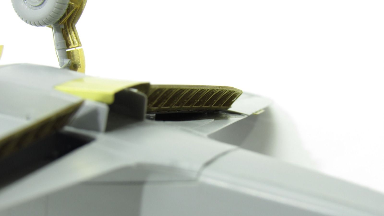 Yak-9D landing shields (star) - imodeller.store