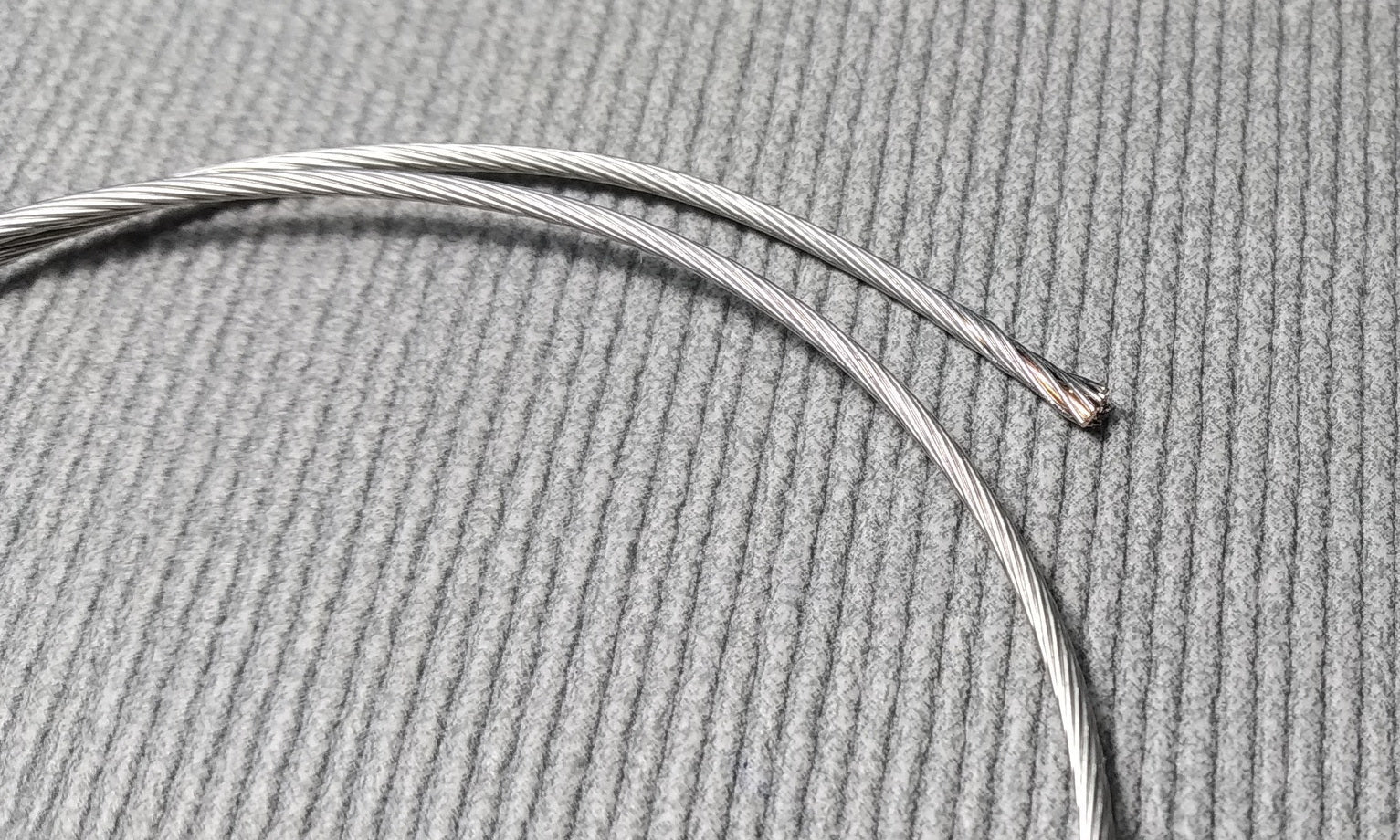 95001 E.V.M. — Twisted cable 0.6 mm x 500 mm Universal - imodeller.store