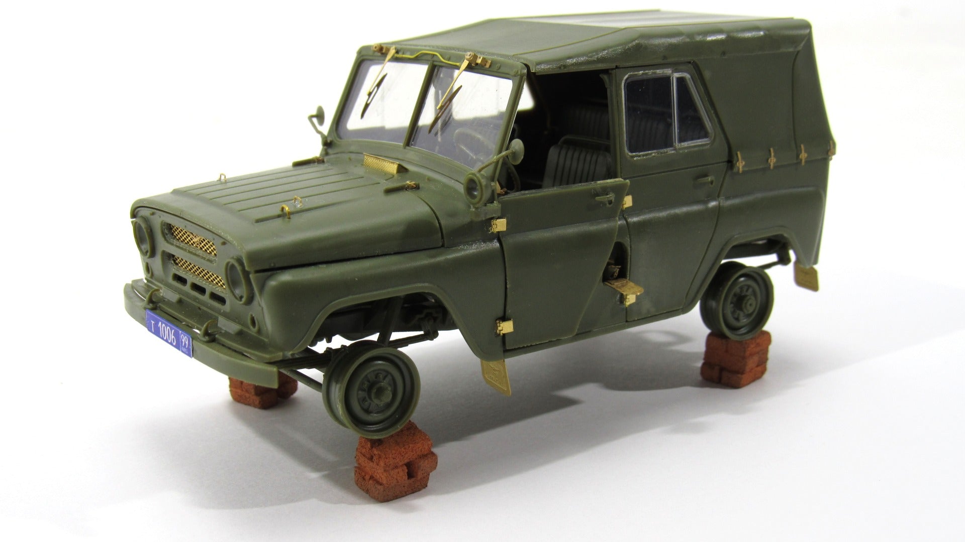 Photo-etched set for Russian car UAZ-469 (Zvezda)