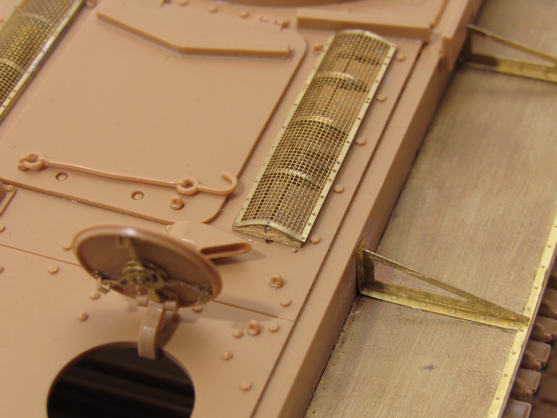 MD035567 Microdesign KV - 1 Engine Deck Meshes Photo - Etch Set 1/35 - imodeller.store