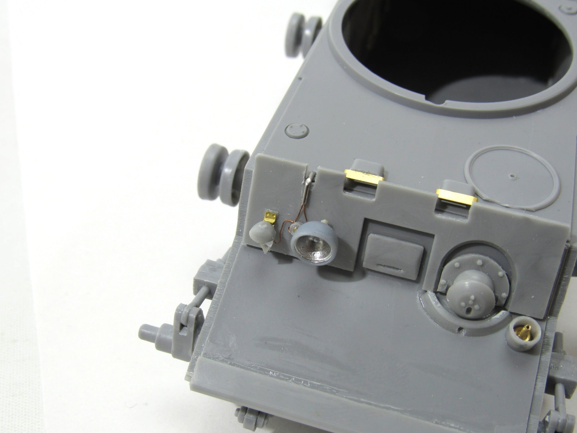 MD035589 Microdesign KV Tank Photo - Etch Set 1/35 for Eastern Express - imodeller.store