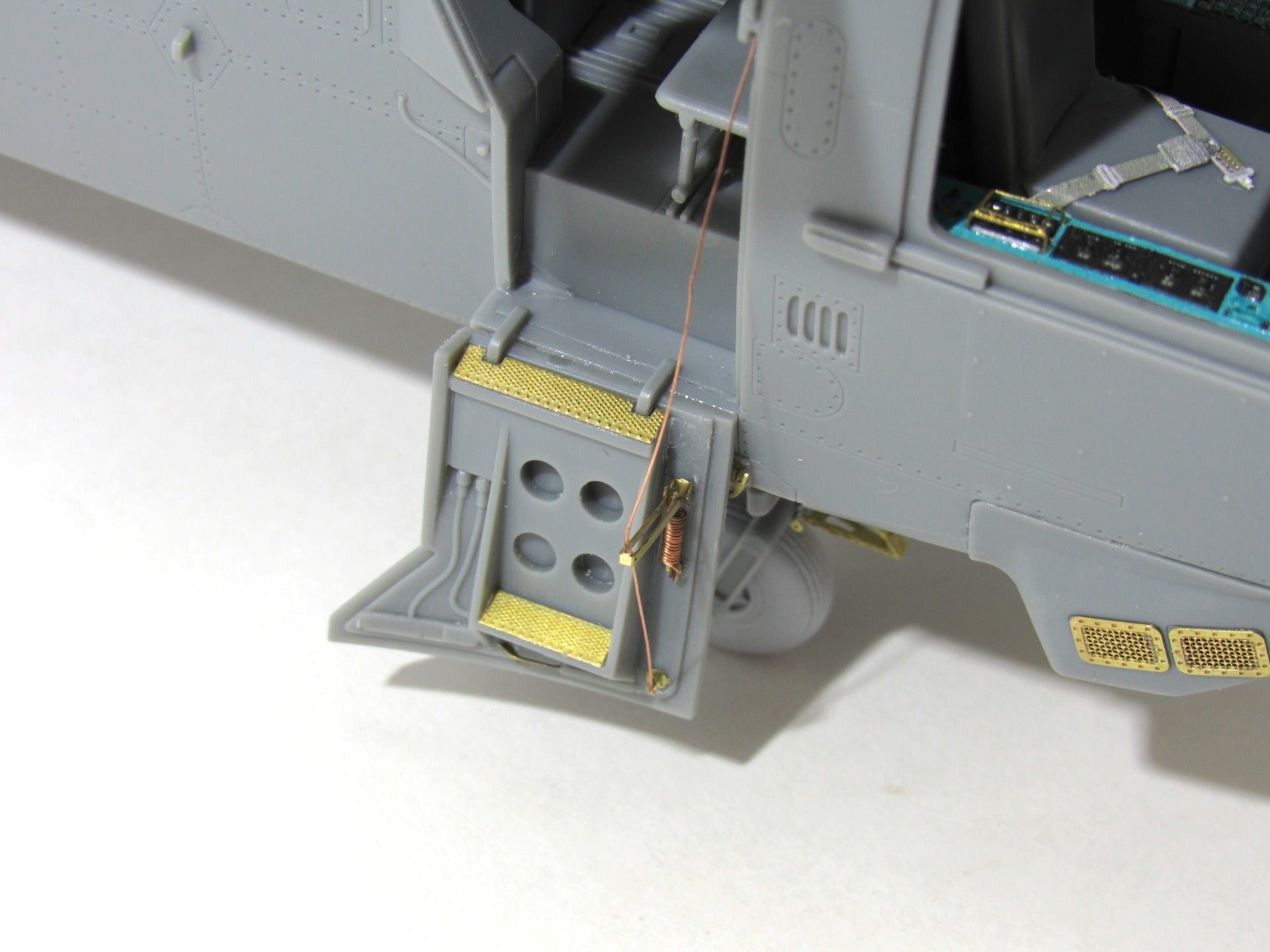 MD035592 Microdesign Ka - 29 Exterior Photo - Etch Set 1/35 for Trumpeter - imodeller.store