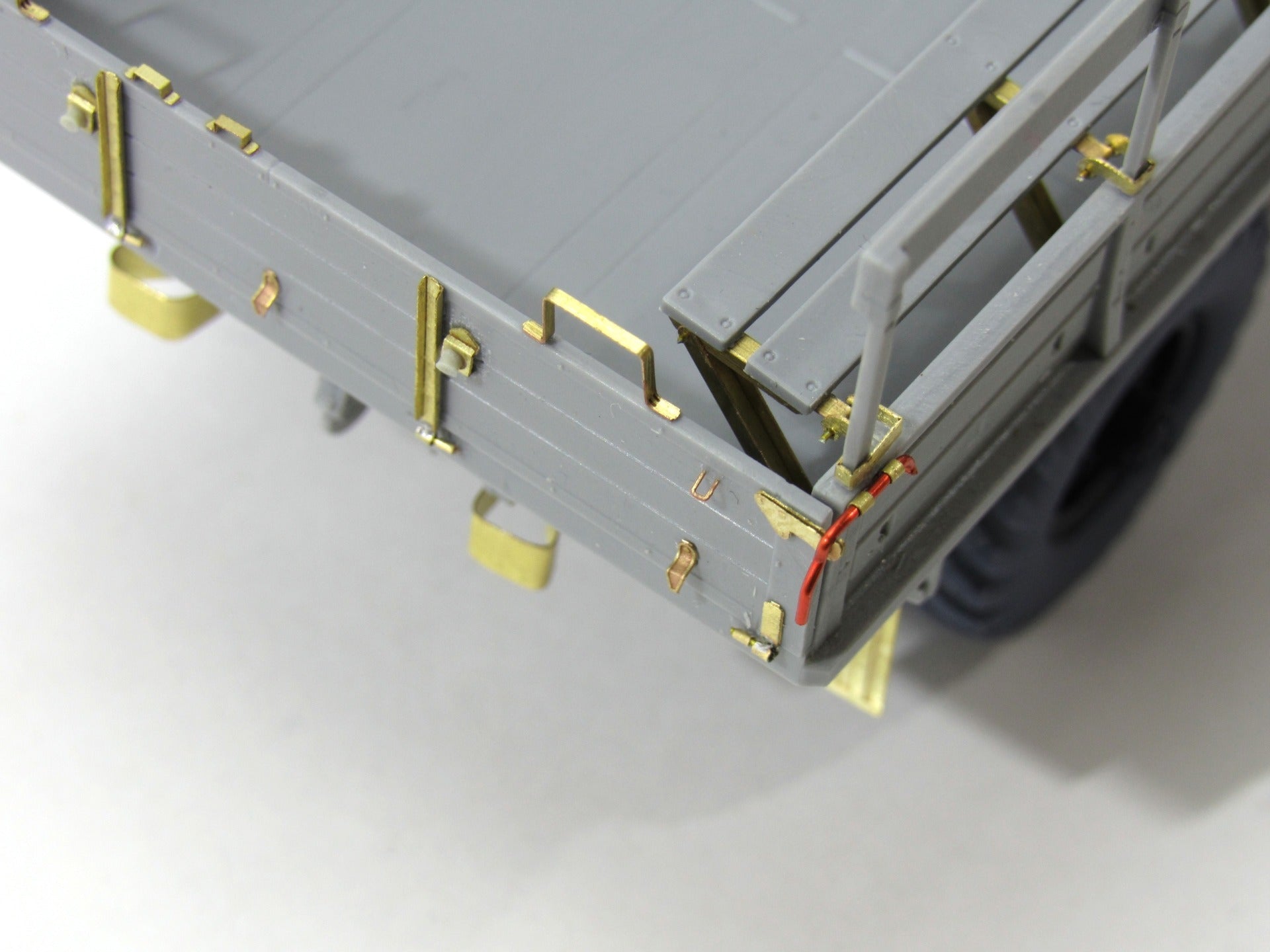 MD035609 Microdesign GAZ - 66 Photo - Etch Body Detail Set 1/35 - imodeller.store