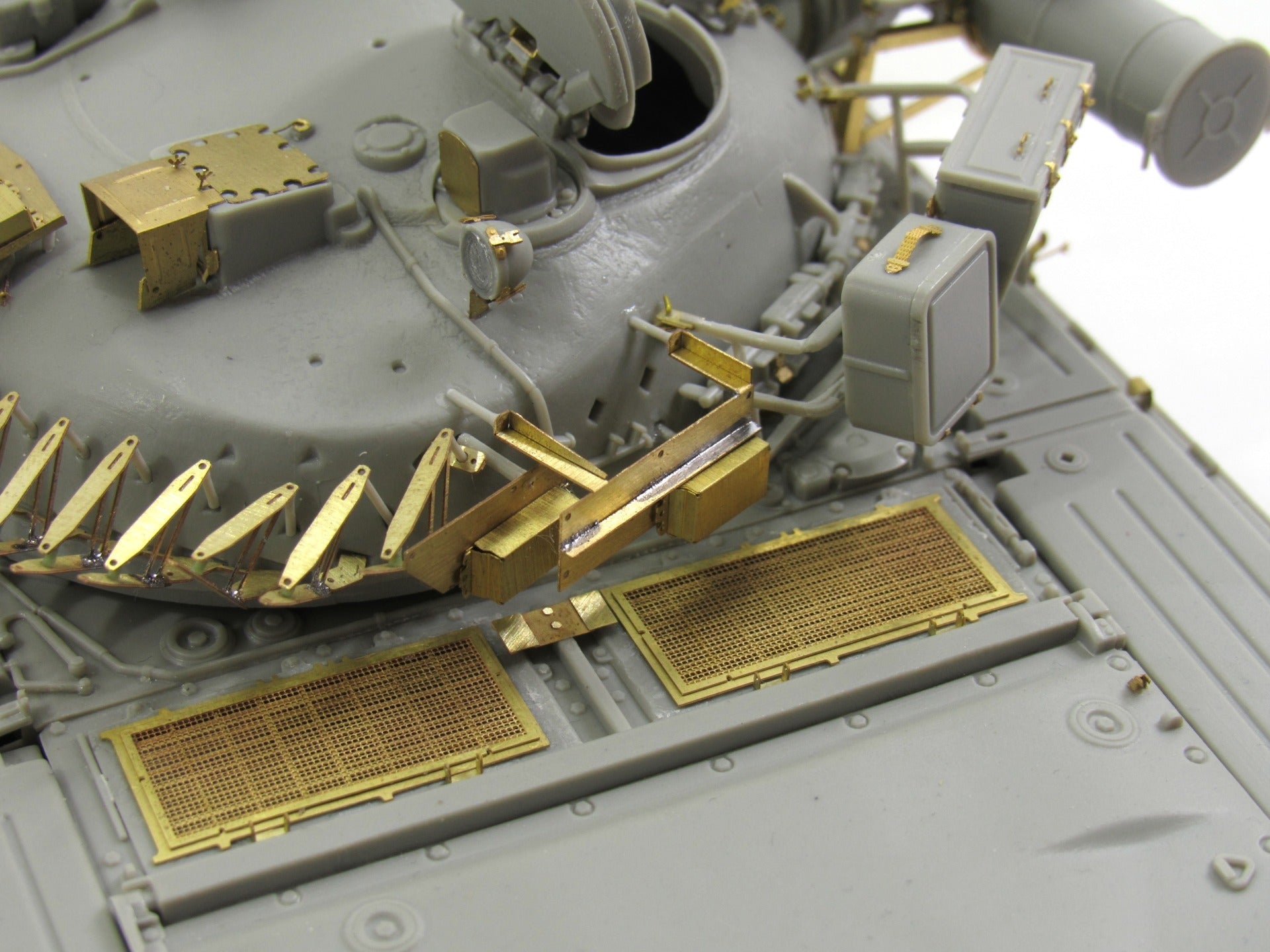 MD035616 Microdesign Photo - Etch MTO Grilles for T - 80BV (Trumpeter) 1/35 - imodeller.store