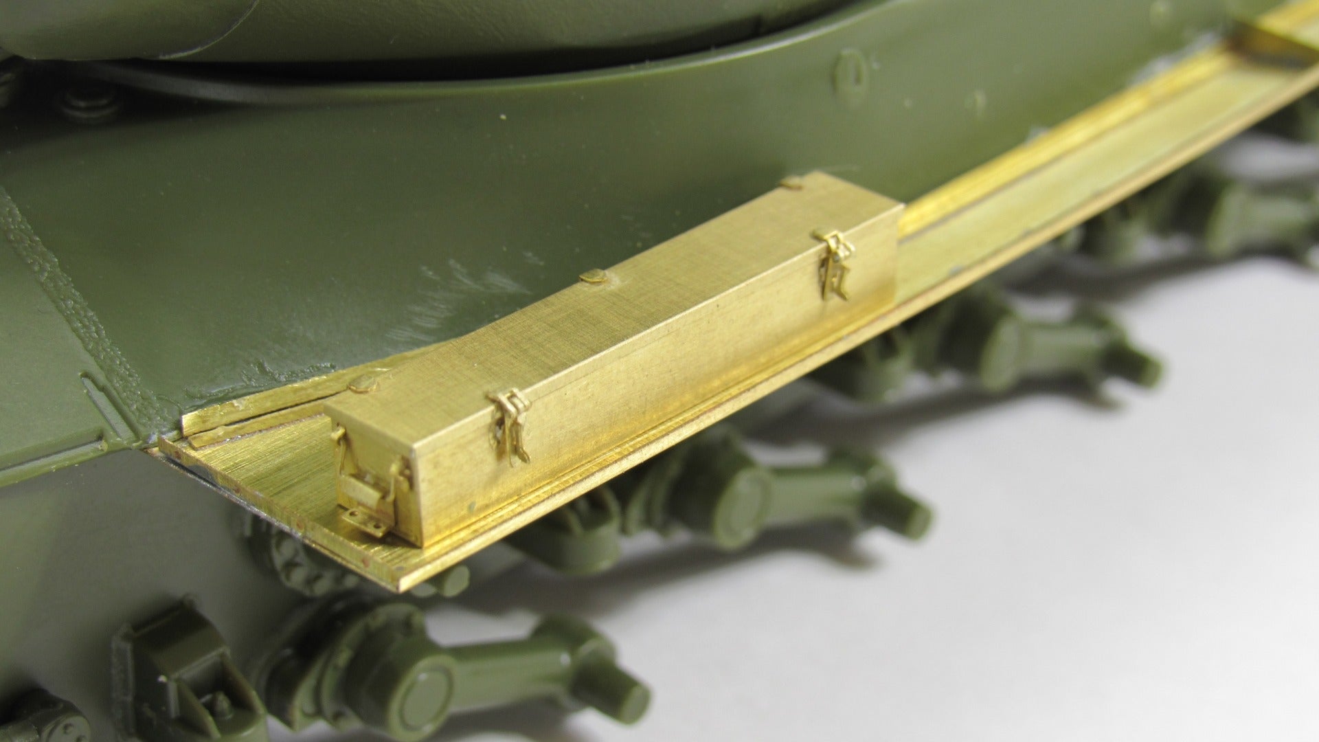 MD035640 Microdesign IS - 2 Basic Photo - etch Set 1/35 for Zvezda - imodeller.store