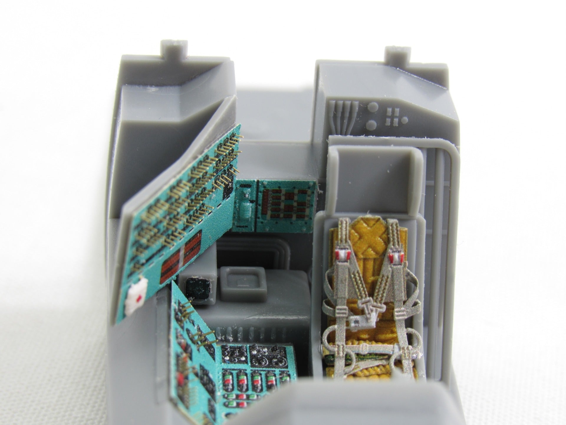 MD048068 Microdesign Mi - 24A Interior Photo - Etch Set 1/48 for Trumpeter - imodeller.store