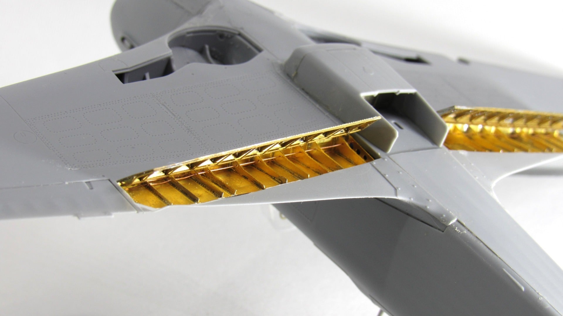 MD048071 Microdesign Yak - 7B/Yak - 9 Landing Flaps Photo - Etch Set 1/48 - imodeller.store