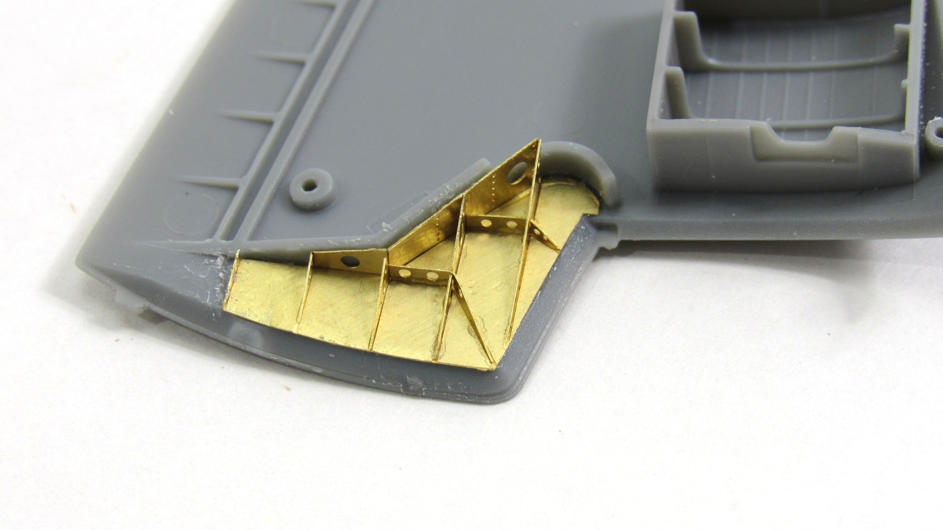 MD072077 Microdesign TBM - 3 Avenger Wing Fold Detail Photo - Etch Set 1/72 - imodeller.store