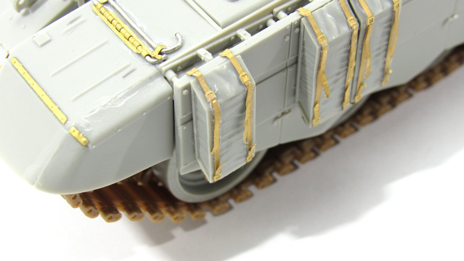 photo - etched Belts of the DZ "ERA" complex (side "bags") T - 72 B3M tank (Trumpeter, Meng) - imodeller.store